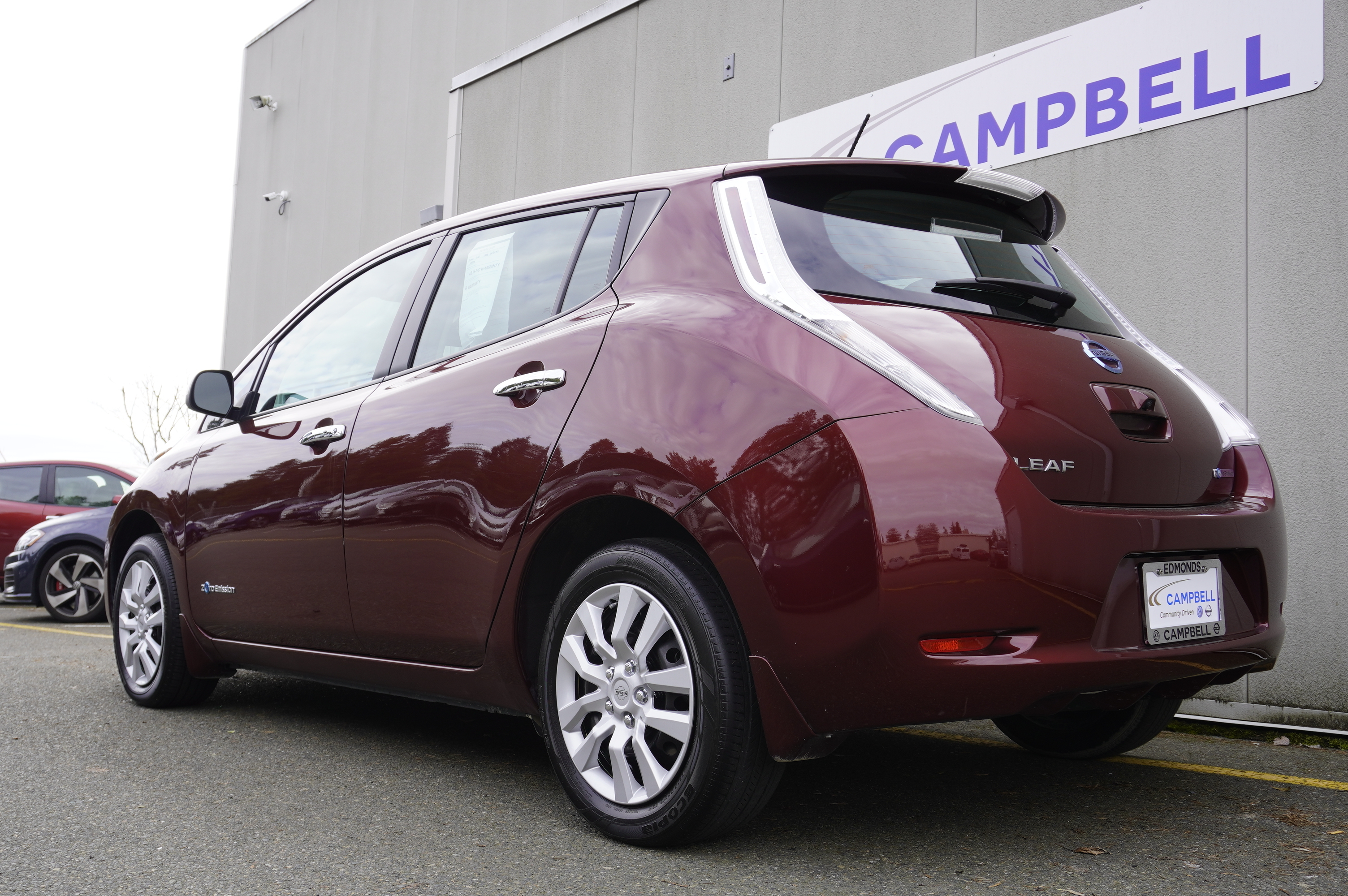 Nissan leaf s