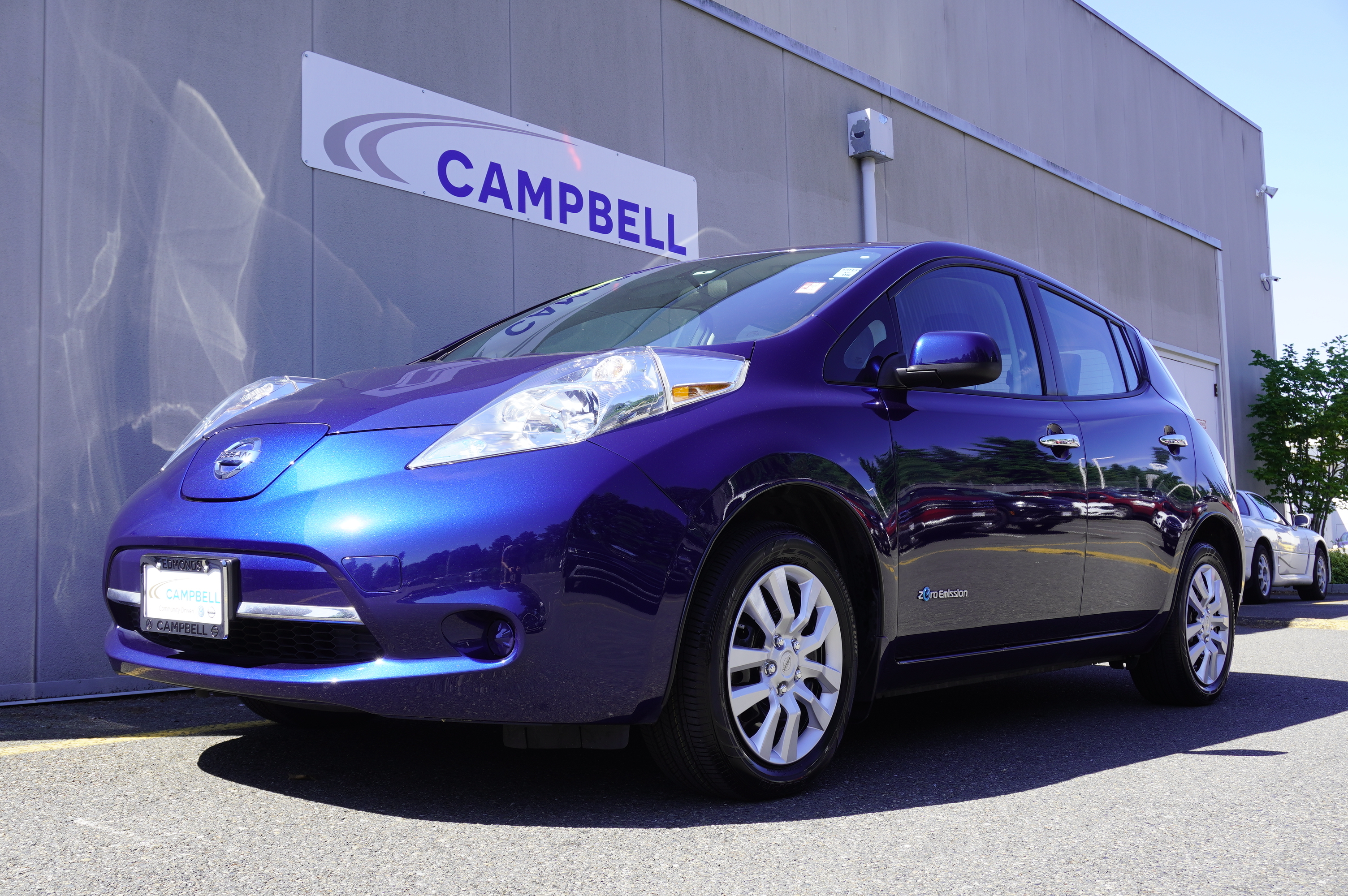 Nissan leaf s